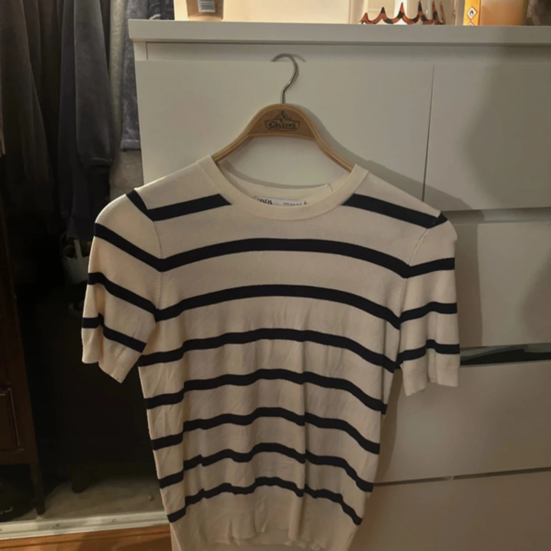 Randig kortärmad tröja från Zara