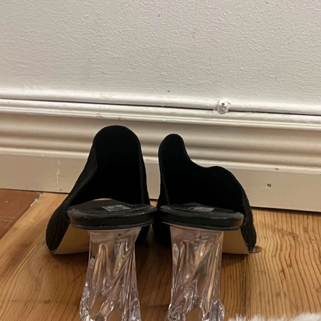 Svarta klackskor från Trendella - 90