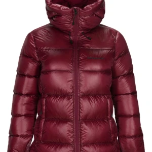 SÖKES XS Peak Performance dunjacka  - Söker denna jacka i xs. 