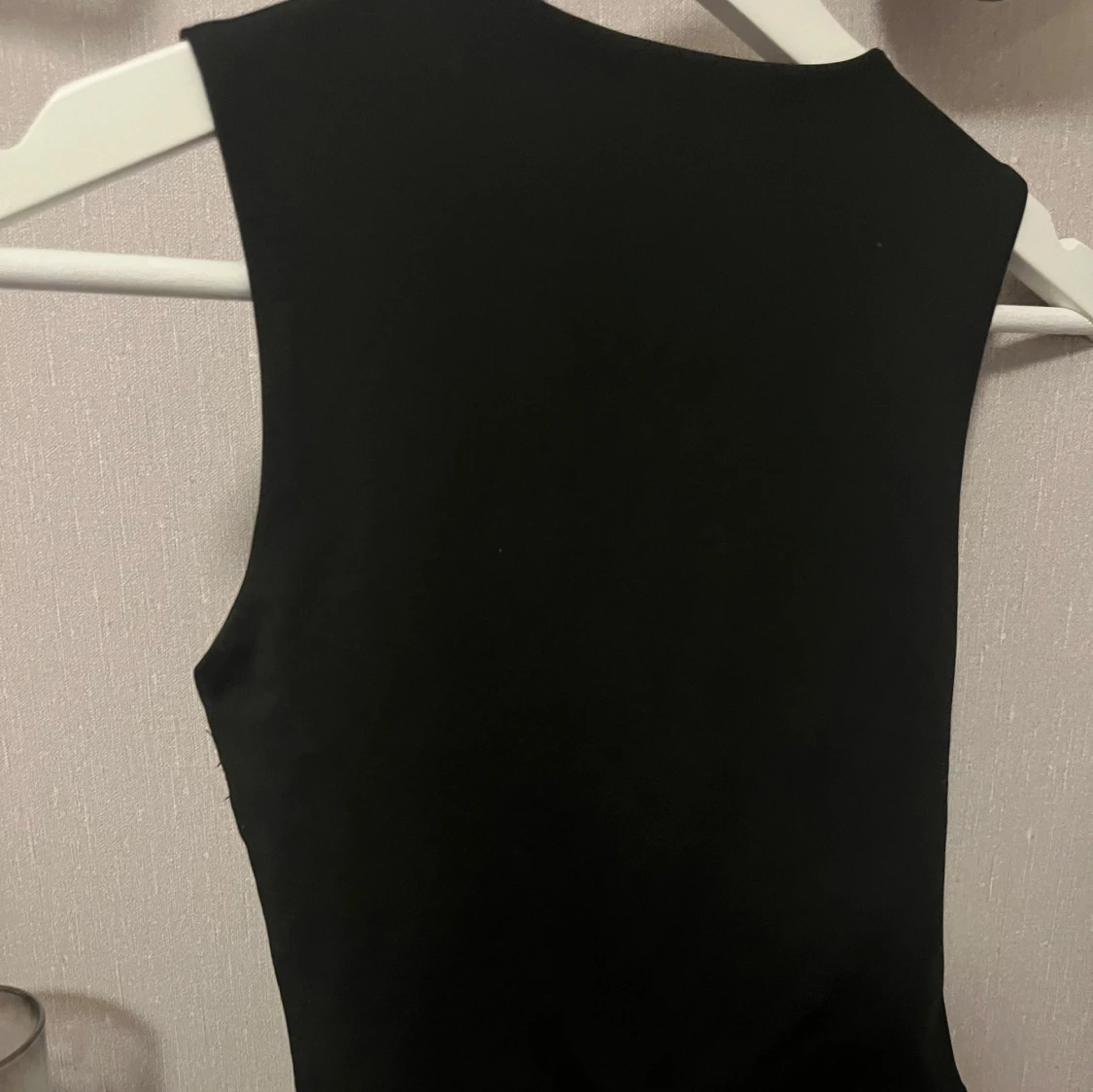 Svart ärmlös topp  - 90