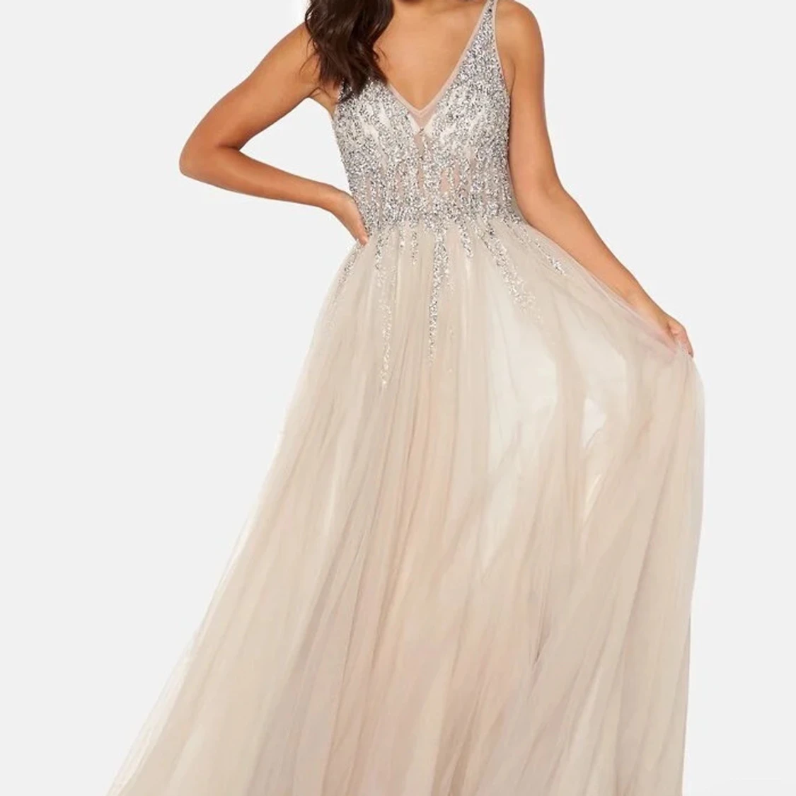 Champagnefärgad balklänning med paljetter - 91