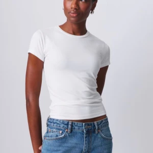 Soft touch T-shirts - Säljer tre st Gina soft touch t-shirts i svart, vit och gråbrun, alla är i s och knappt använda, 1 för 100kr eller alla tre för 300kr postar direkt