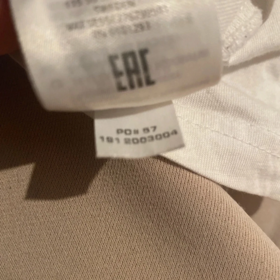 Vit t-shirt från Gant - 92