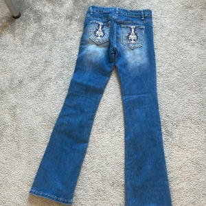 Jeans - Jeans ifrån Shein i storlek 34. De är boutcat❤️