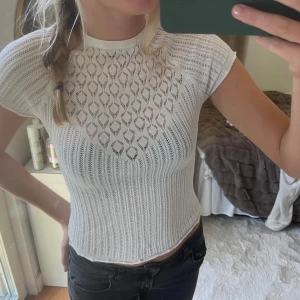 Vit topp - En vit topp från zara i storlek S!!💖💖