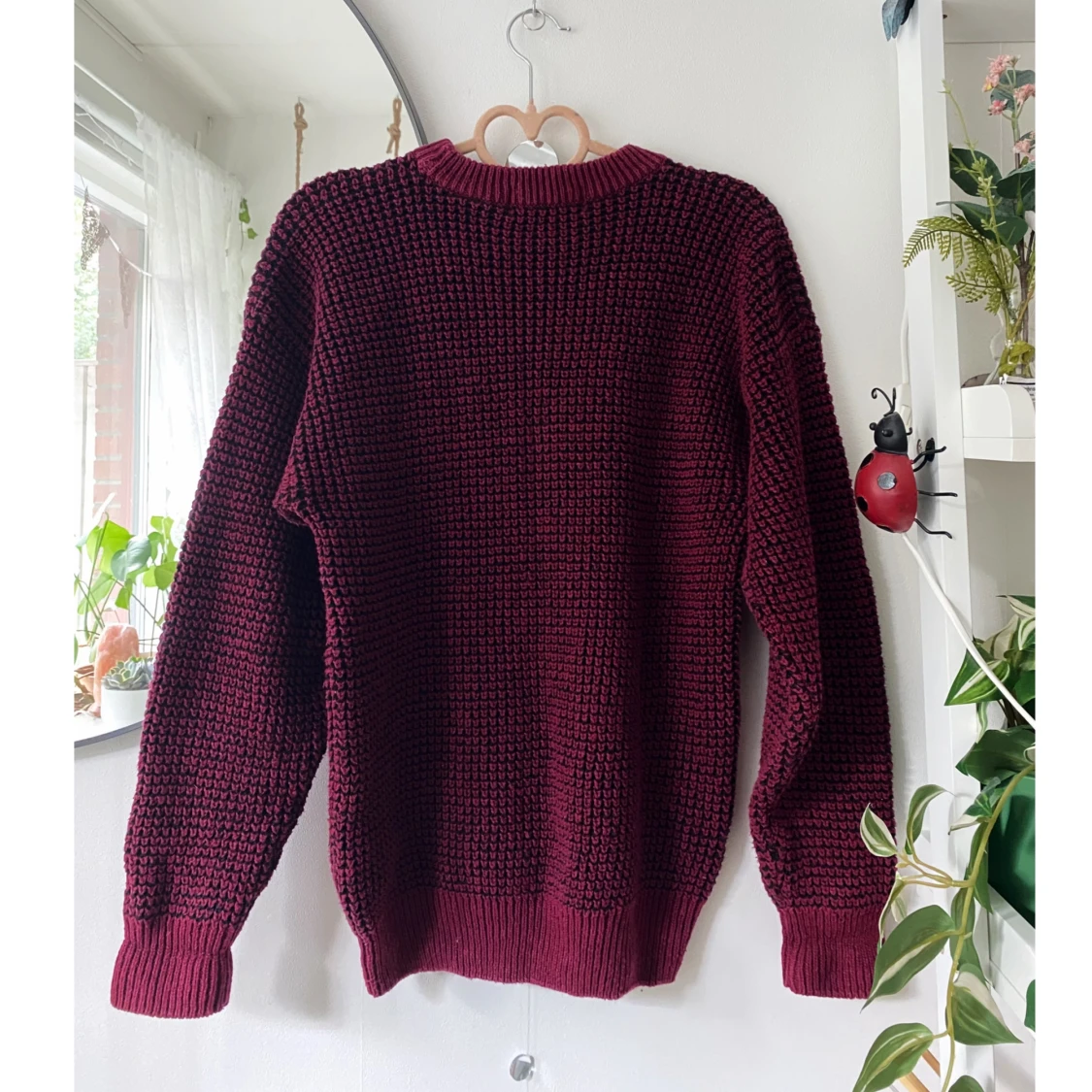 Vinröd stickad tröja  - 90