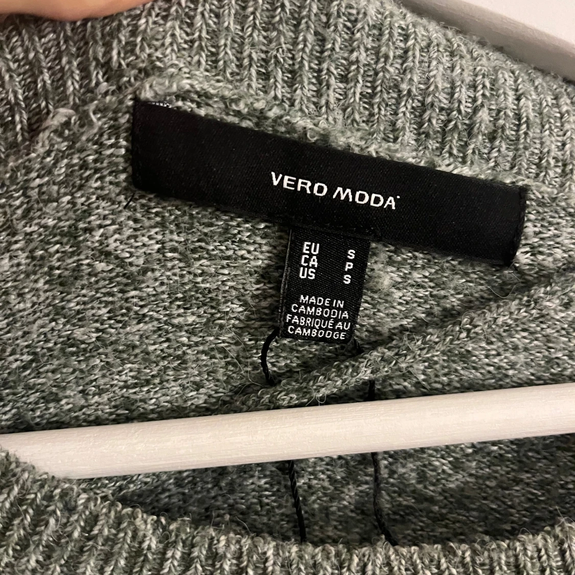 Grön stickad tröja  - 90