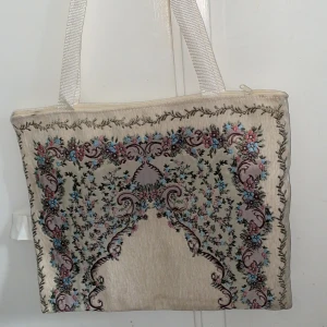 Totebag  - 😍😍