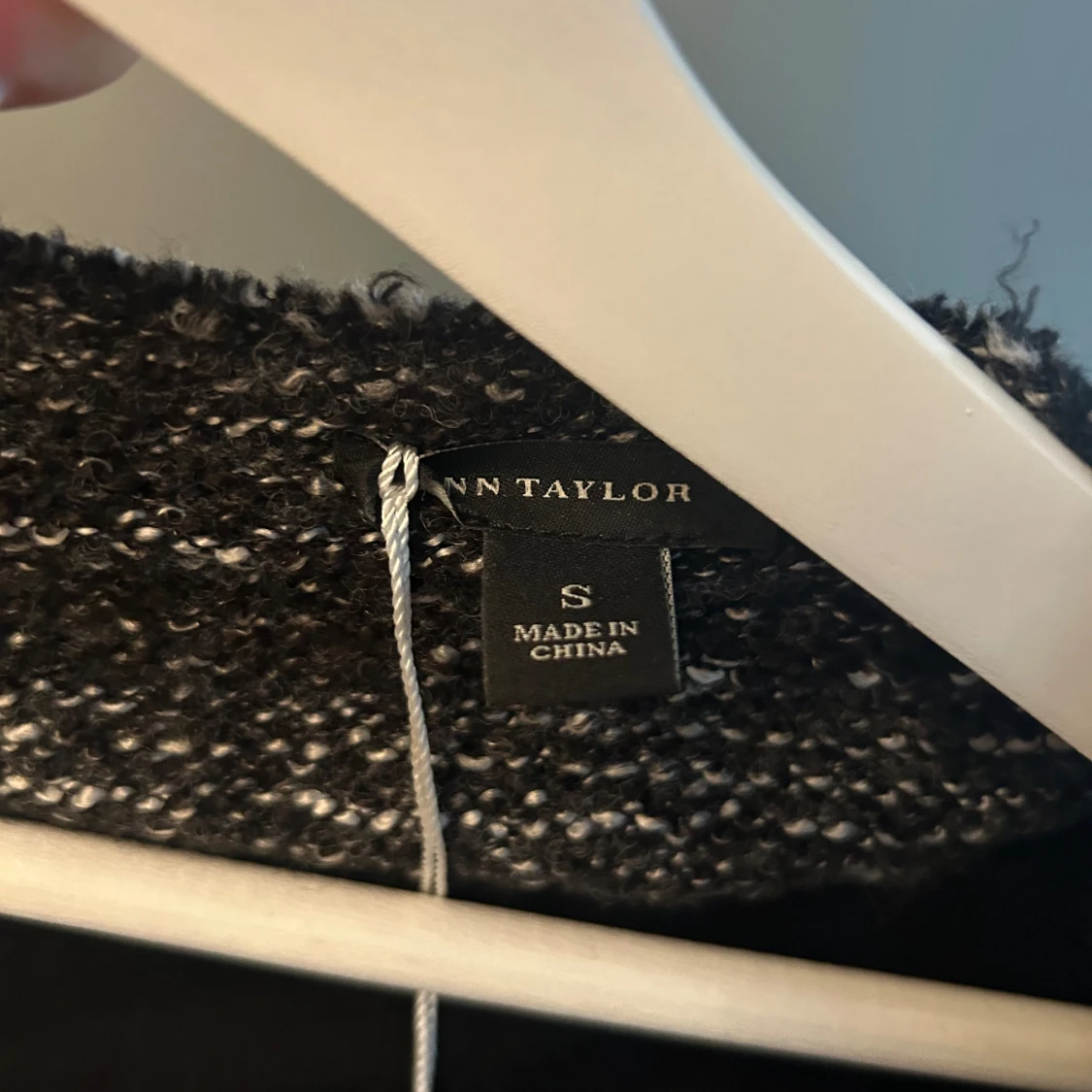 Svart och vit stickad jacka från Ann Taylor - 91