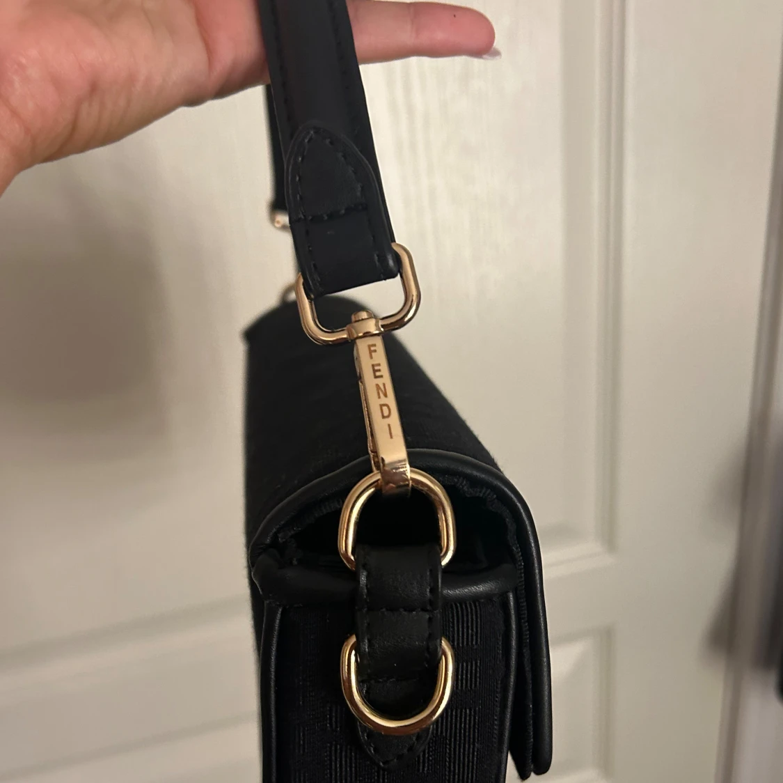 Ej äkta Fendi väska - 91