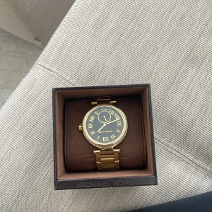 Michael Kors - Snygg klocka från michael kors i gott skick, skriv vid fler frågor 💓