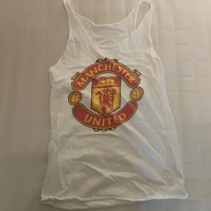 Linne - Oanvänd Manchester United linne perfekt för barnen eller dig!