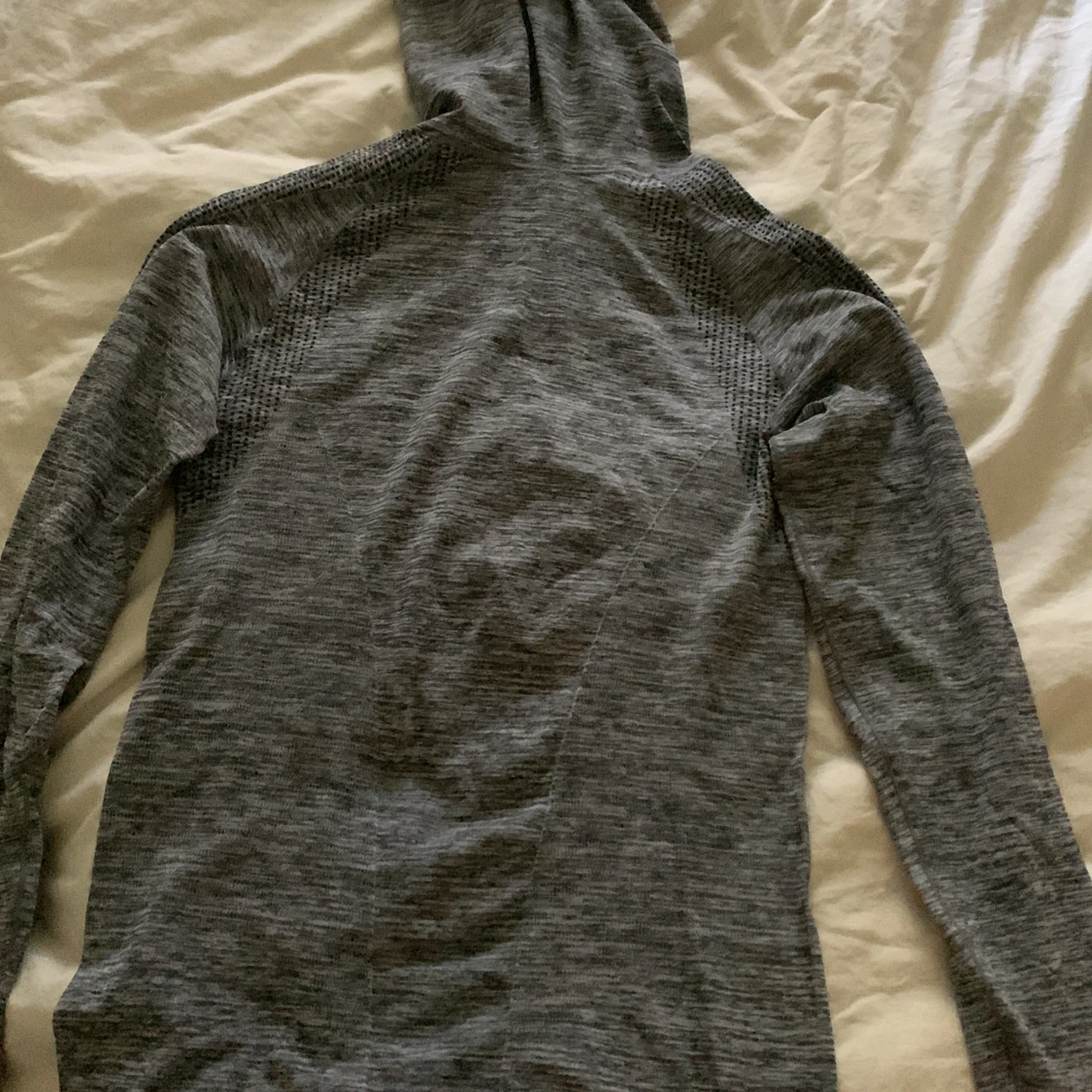 Grå hoodie i nylon och polyester - 90