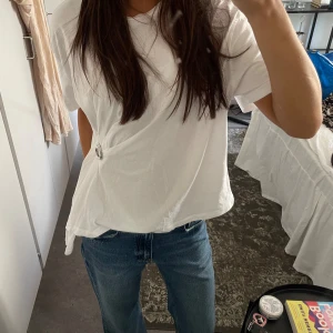 Zara topp - Super cool t shirt från Zara🩷