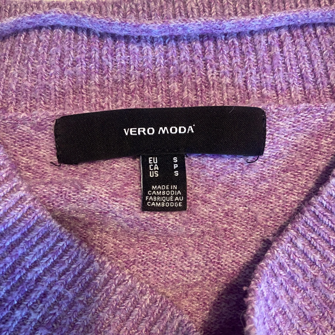 Lila tjocktröja från Vero Moda💜 - 92