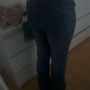 low waist jeans - bra skick! säljer pga att de är för små för mig, aldrig andvänt dom. pris kan diskuteras!!!