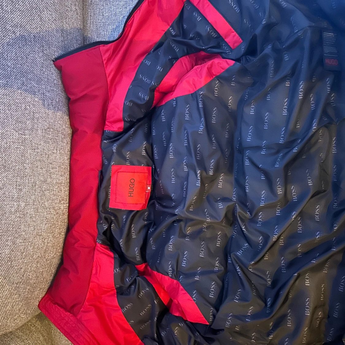 Röd dunväst från Hugo Boss - 90