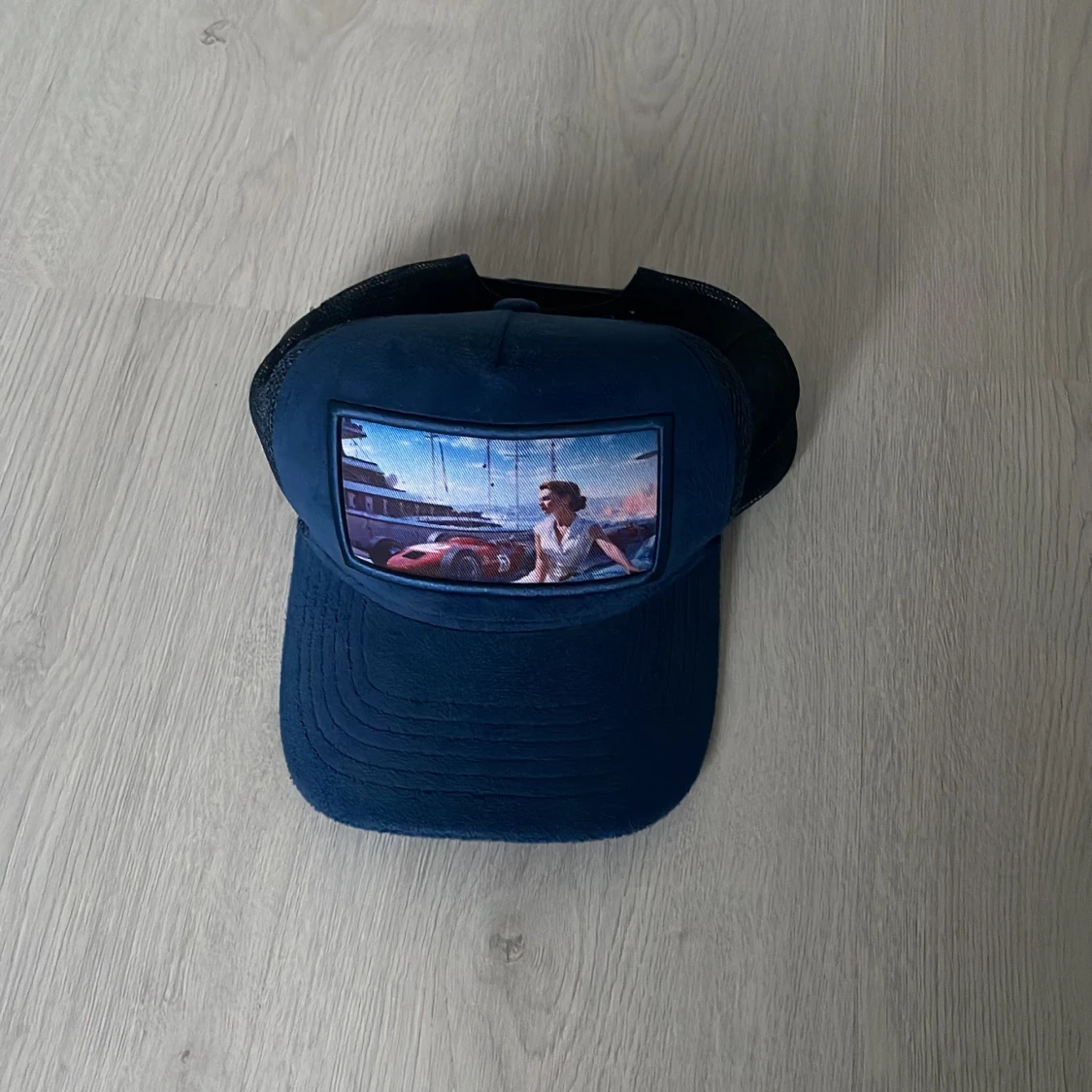 Revenite Monaco velvet keps 