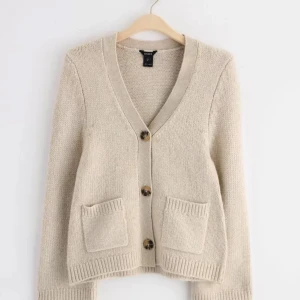 Lindex kofta - Säljer min kofta från Lindex som är helt slutsåld 💕