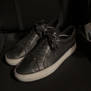 Vagabond skor - Stilrena skor från vagabond. Skorna är i gott skick.   Pris går att diskutera vid snabb äffär. MVH EAresell☺️