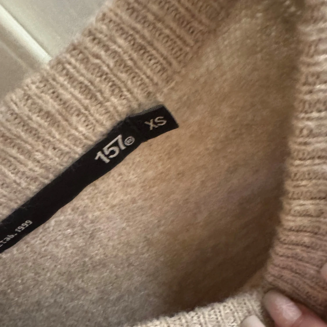 Beige stickad tröja från lager 157 - 90