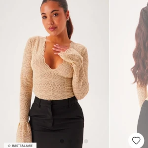 Beige spetsblus - Fin beige spetsblus med v-ringning och långa ärmar ifrån Bubbleroom. Helt ny, aldrig använd och prislappen kvar. Nypis:399kr
