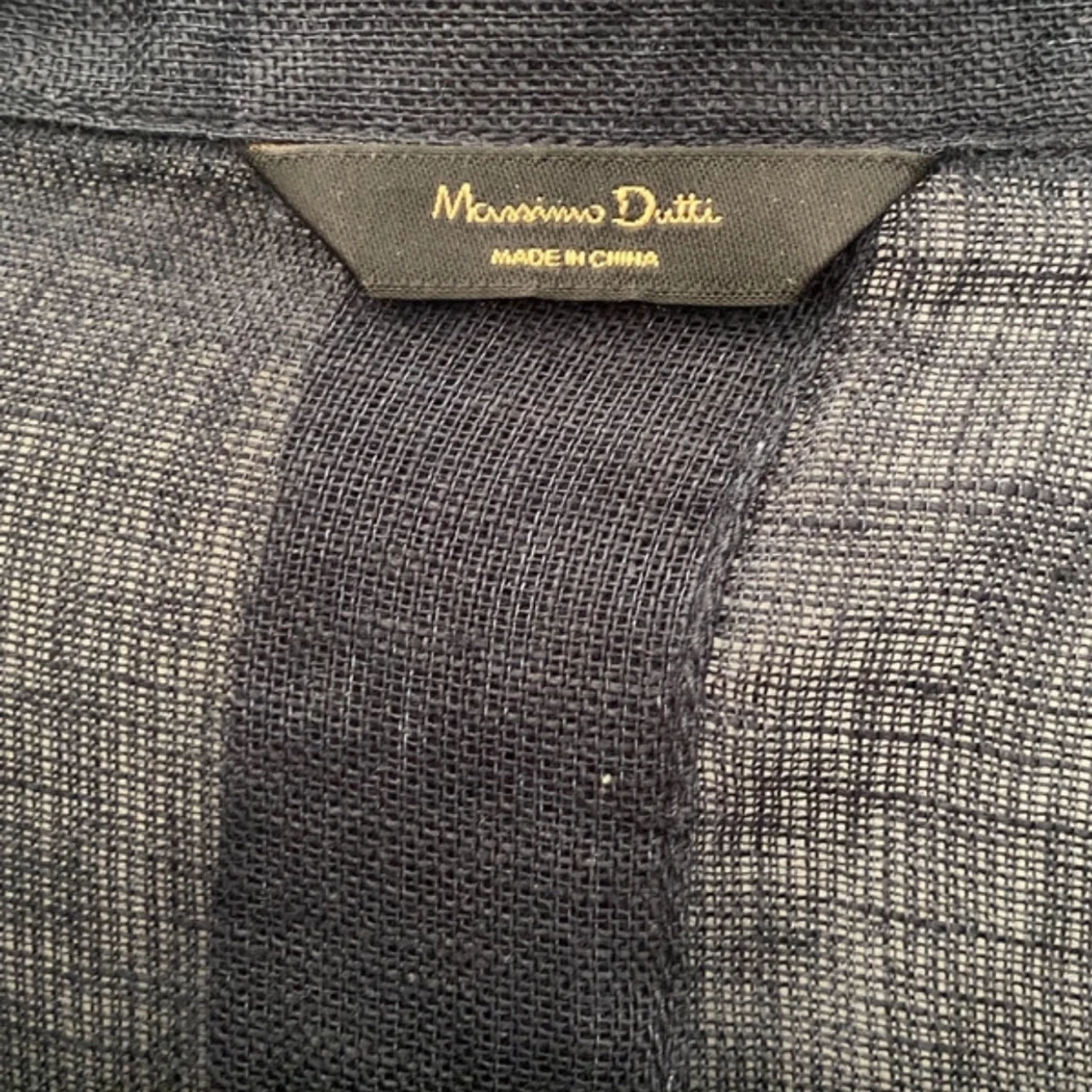 Mörkblå linneskjorta från Massimo Dutti - 90