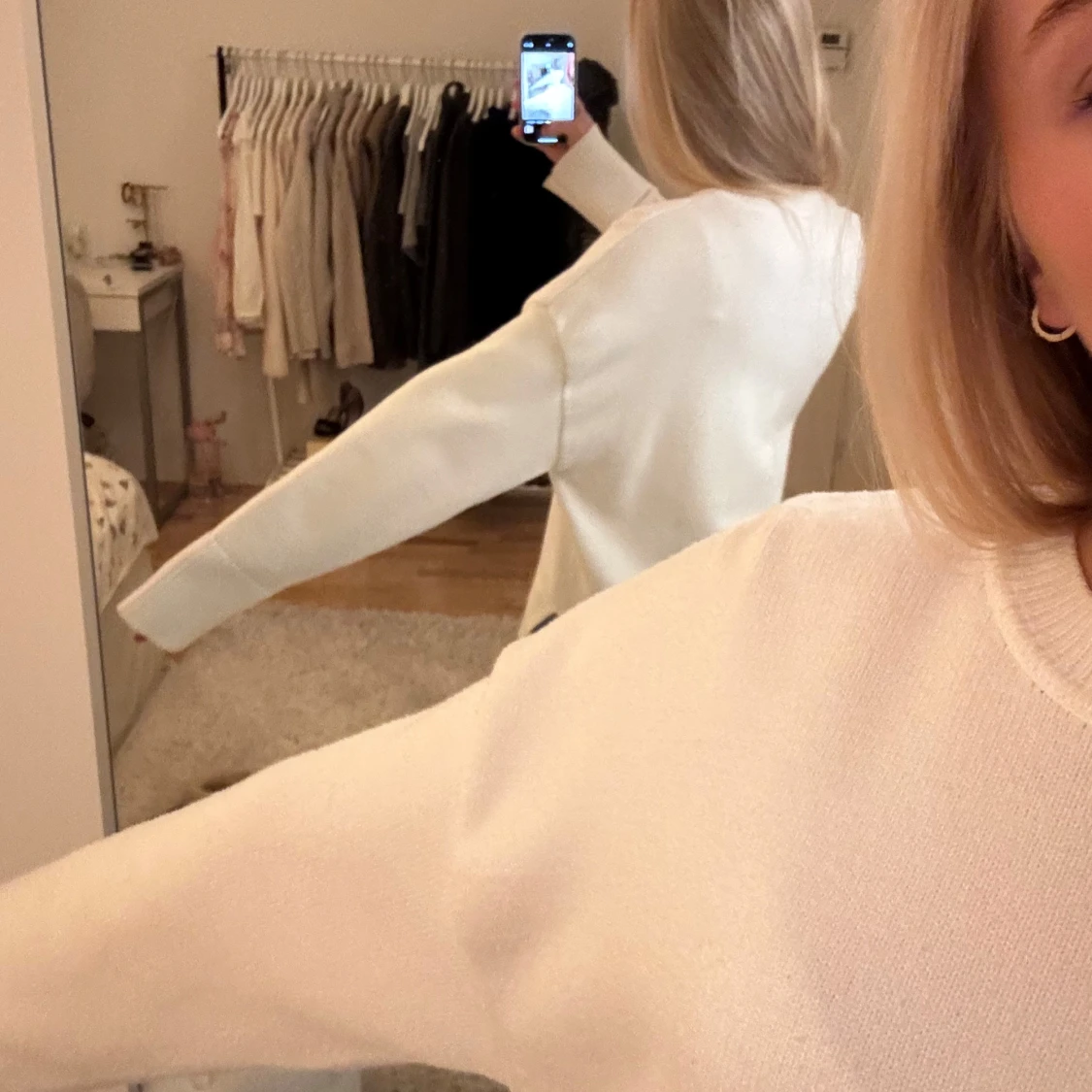 Stickad vit tröja - 92