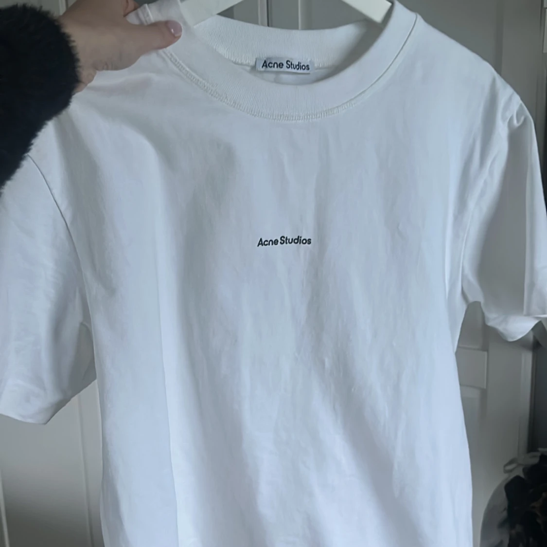 Vit t-shirt från Acne Studios - 2