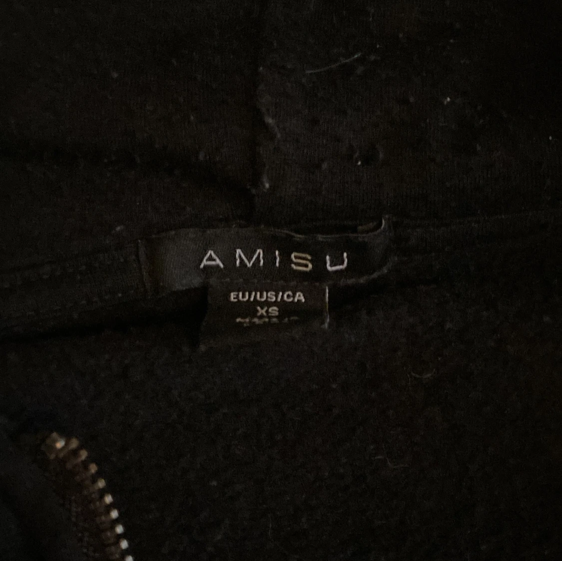 Svart hoodie från Amisu - 91