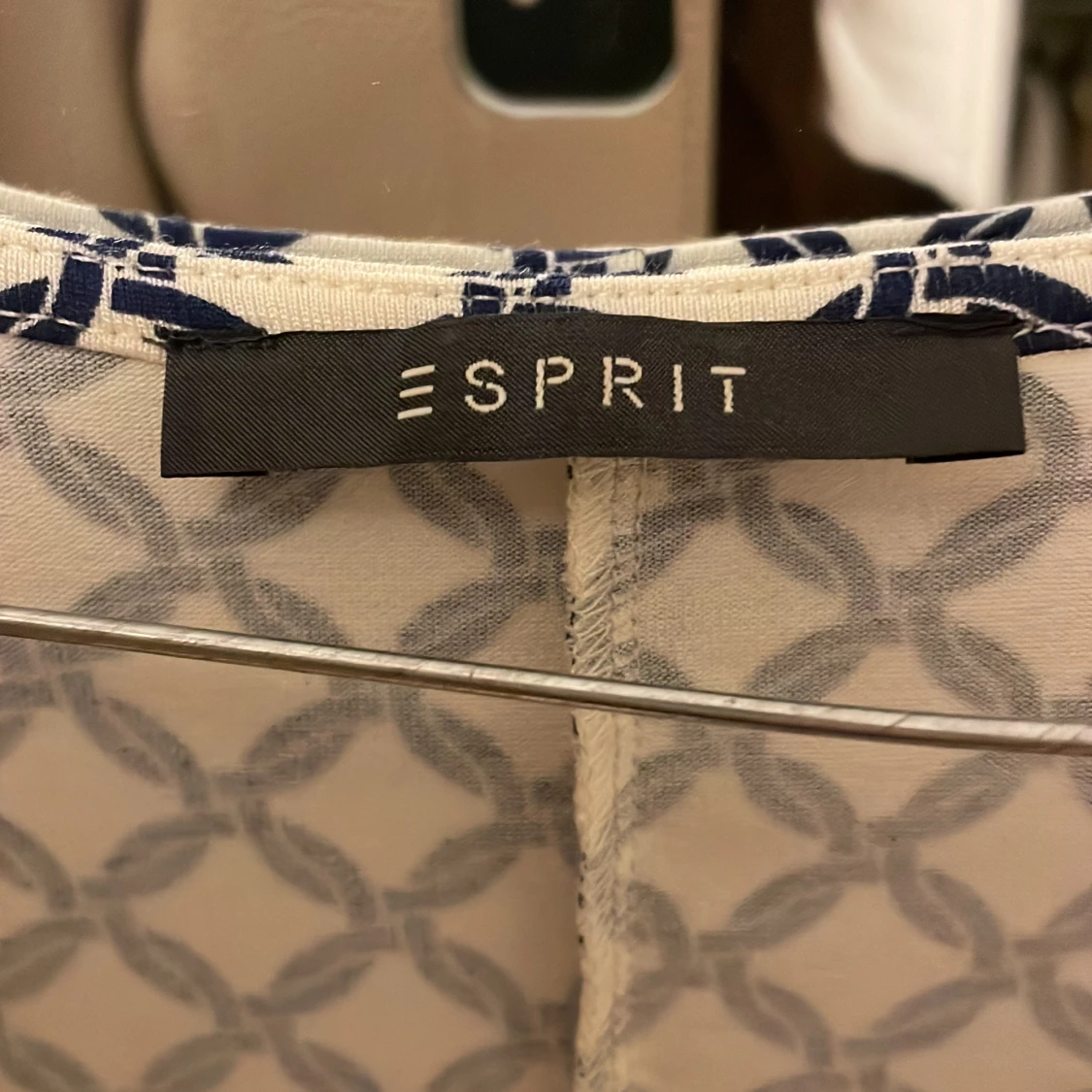 Mönstrad klänning från Esprit - 91