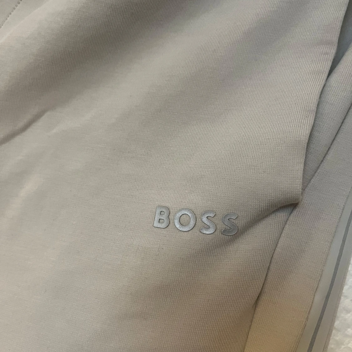 Beige byxor från BOSS - 2