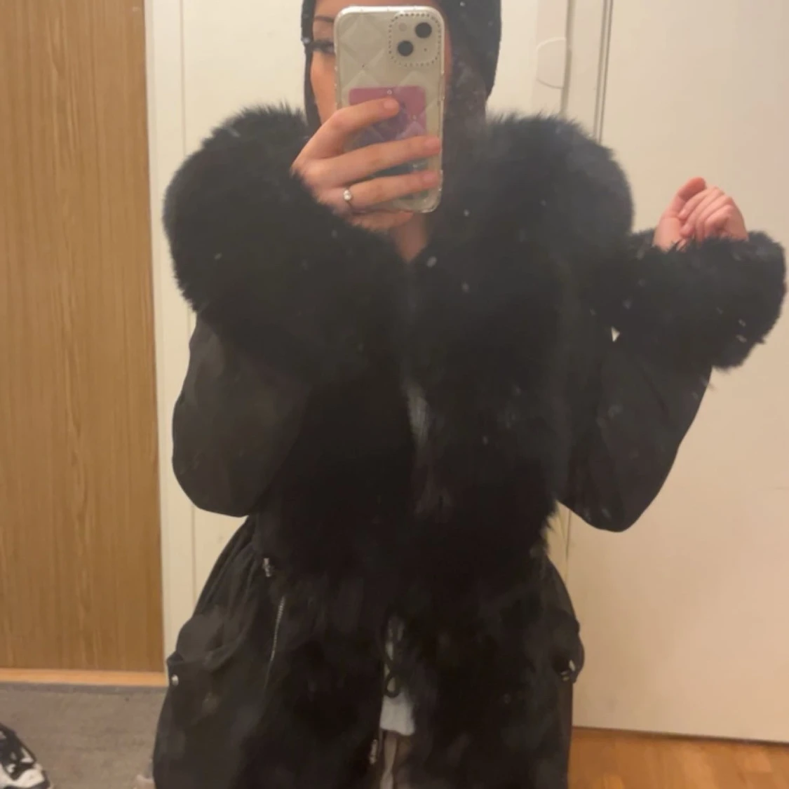 Svart fatima parker jacka 