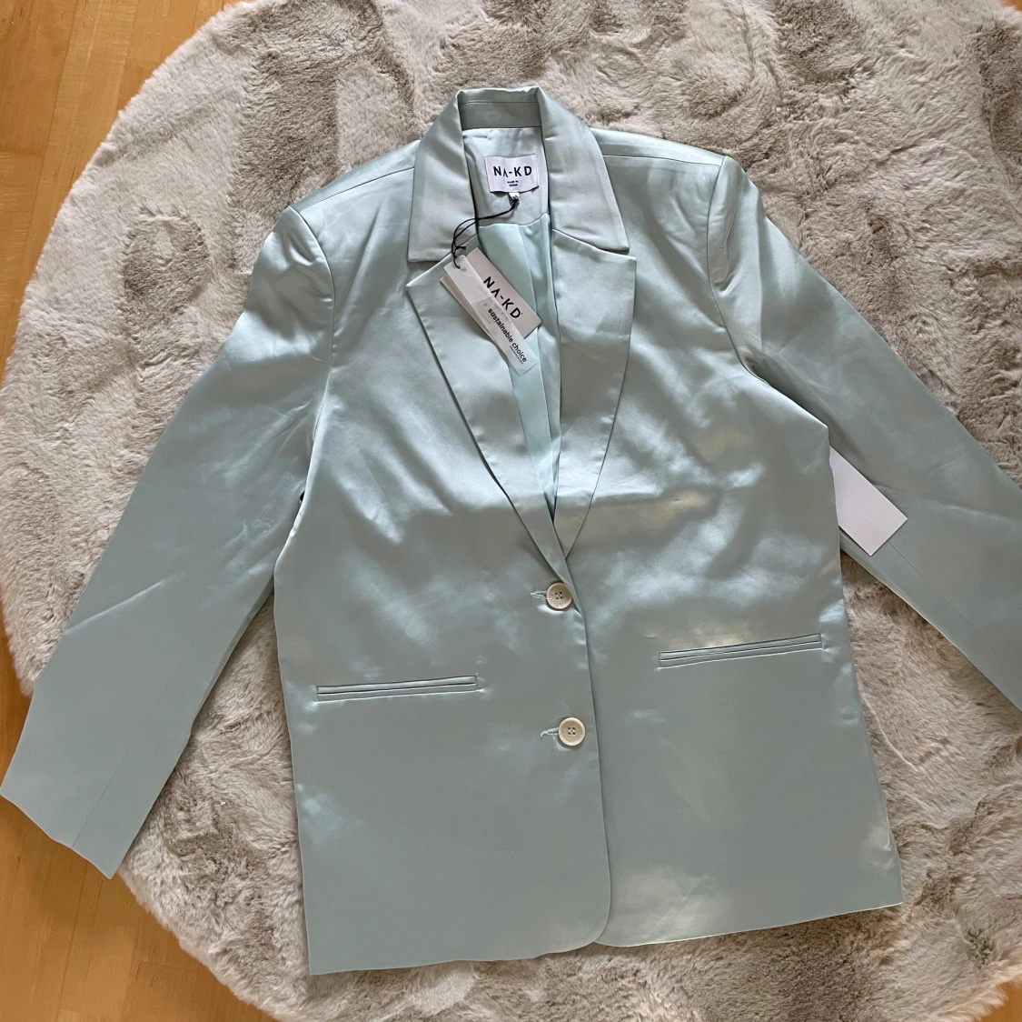 Ljusblå kavaj från NA-KD 36 oversize oanvänd  - 91