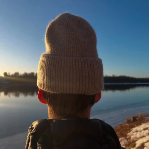 Mössa med satininlägg - Grå🩶