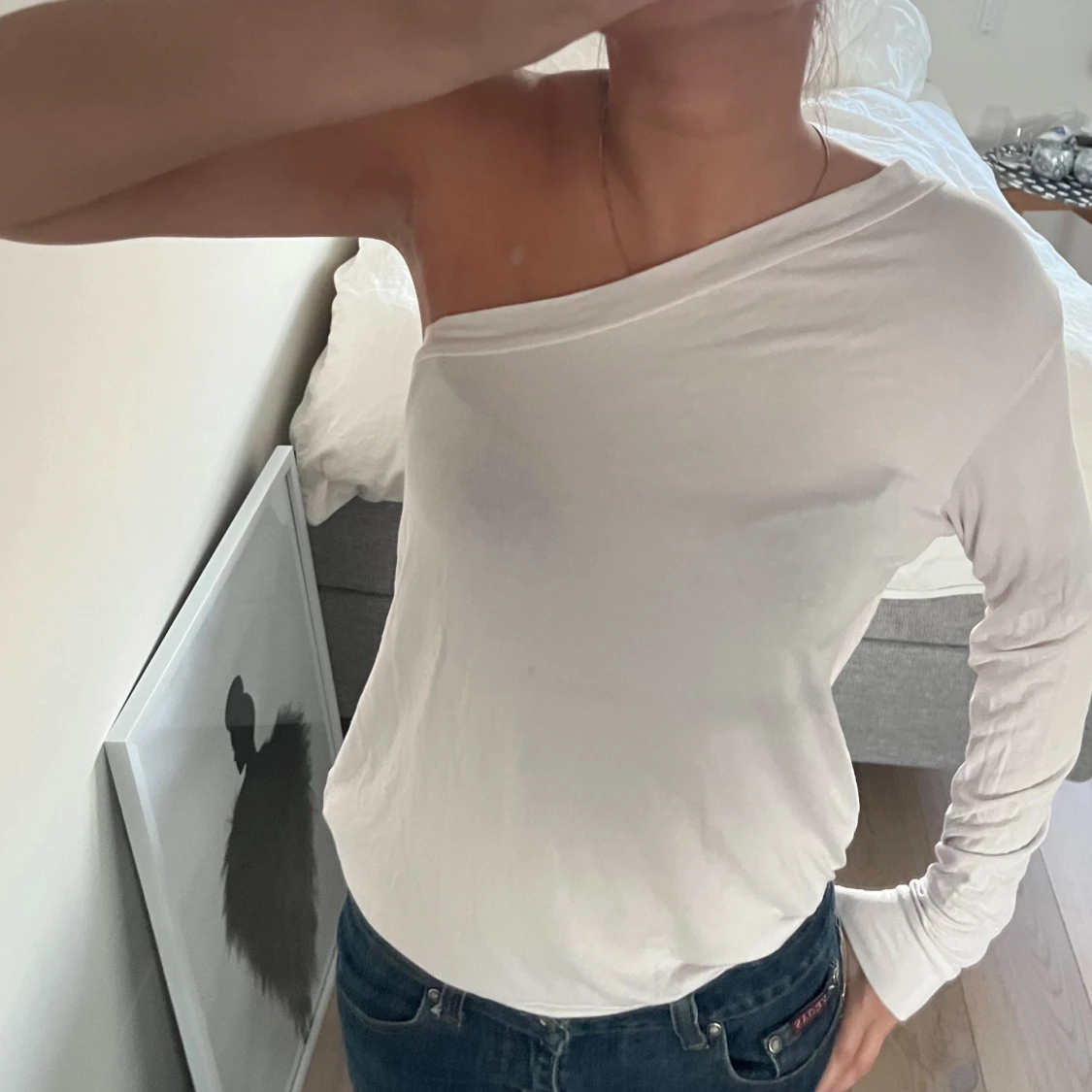 Vit offshoulder topp