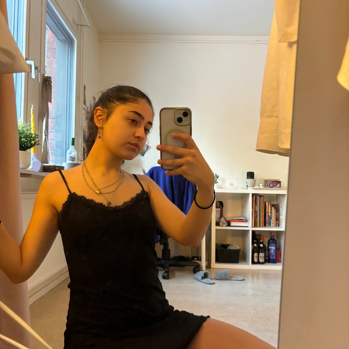 Svart spetsklänning - 90