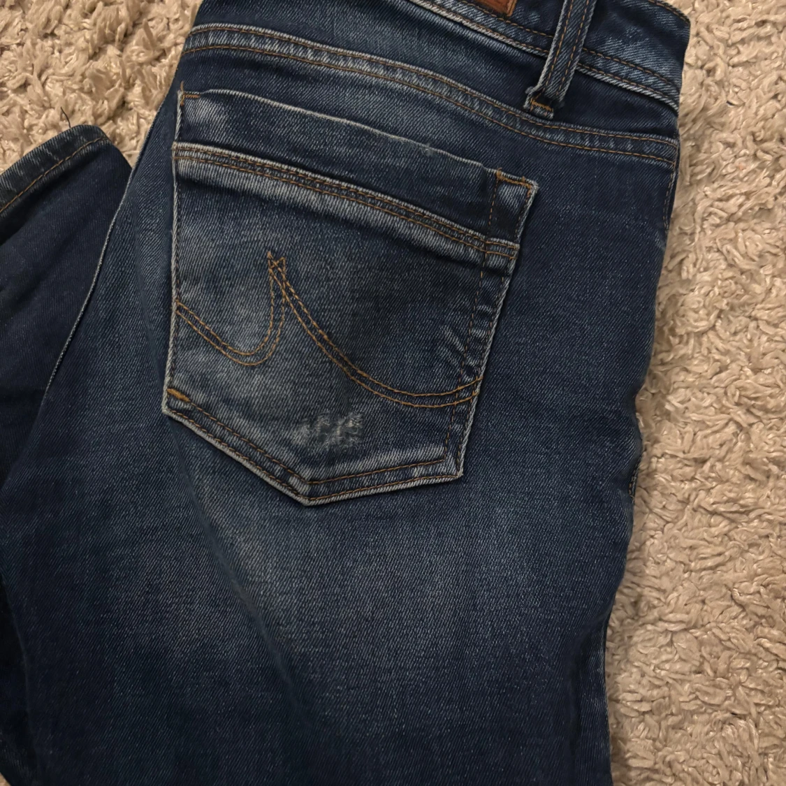 Blå jeans med bootcut - 90