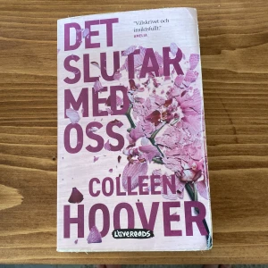 Det slutar med oss - Säljer denna superbra bok från Colleen Hoover.