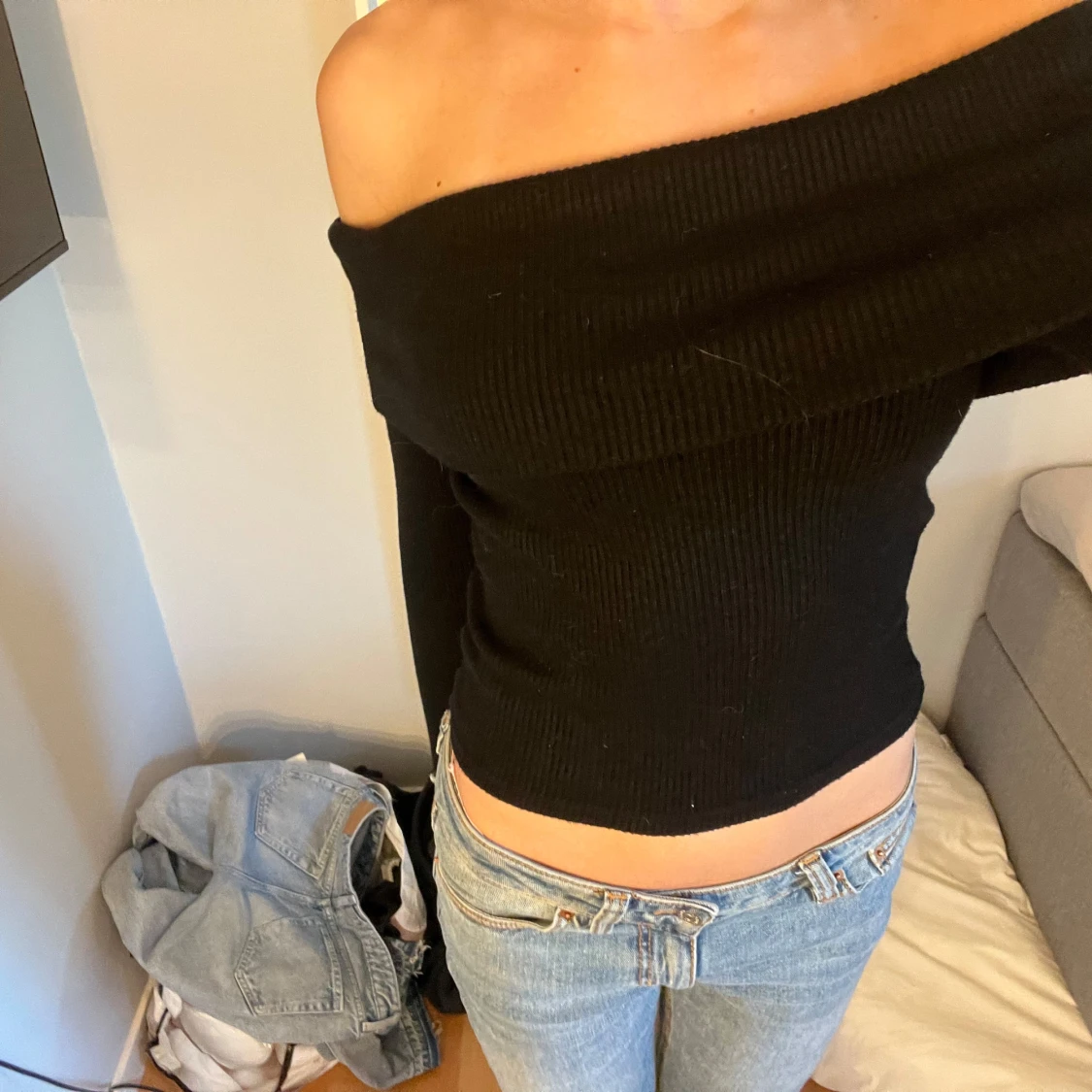 Stickad Offshoulder tröja - 91
