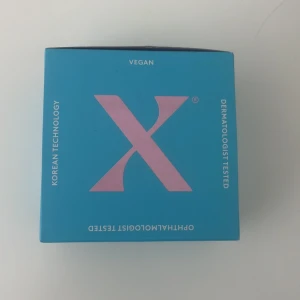 Xlash Rejuvenating Eye Gels - Säljer Xlash Rejuvenating Eye Gels som är perfekta för att minska svullnad under ögonen. Innehåller 30 par! Oanvända!❤️❤️❤️