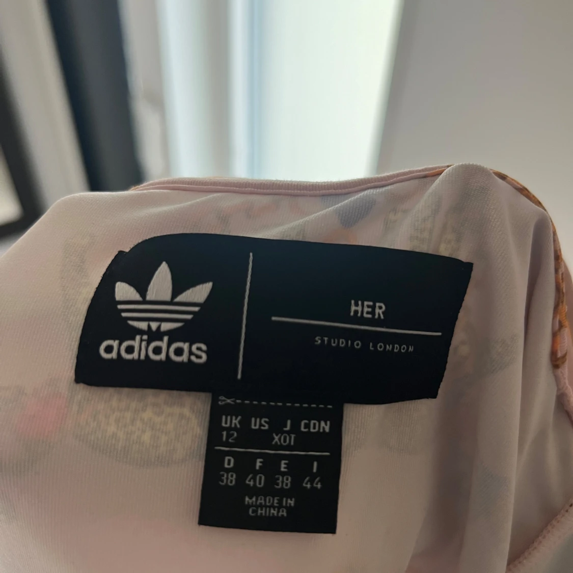 Adidas cropped top! - 93