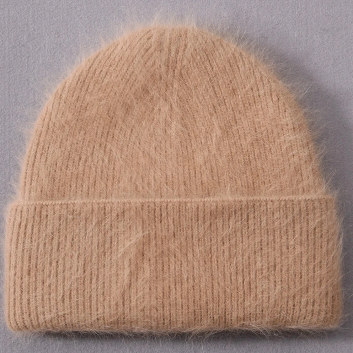 Fluffig mössa i ull - 92