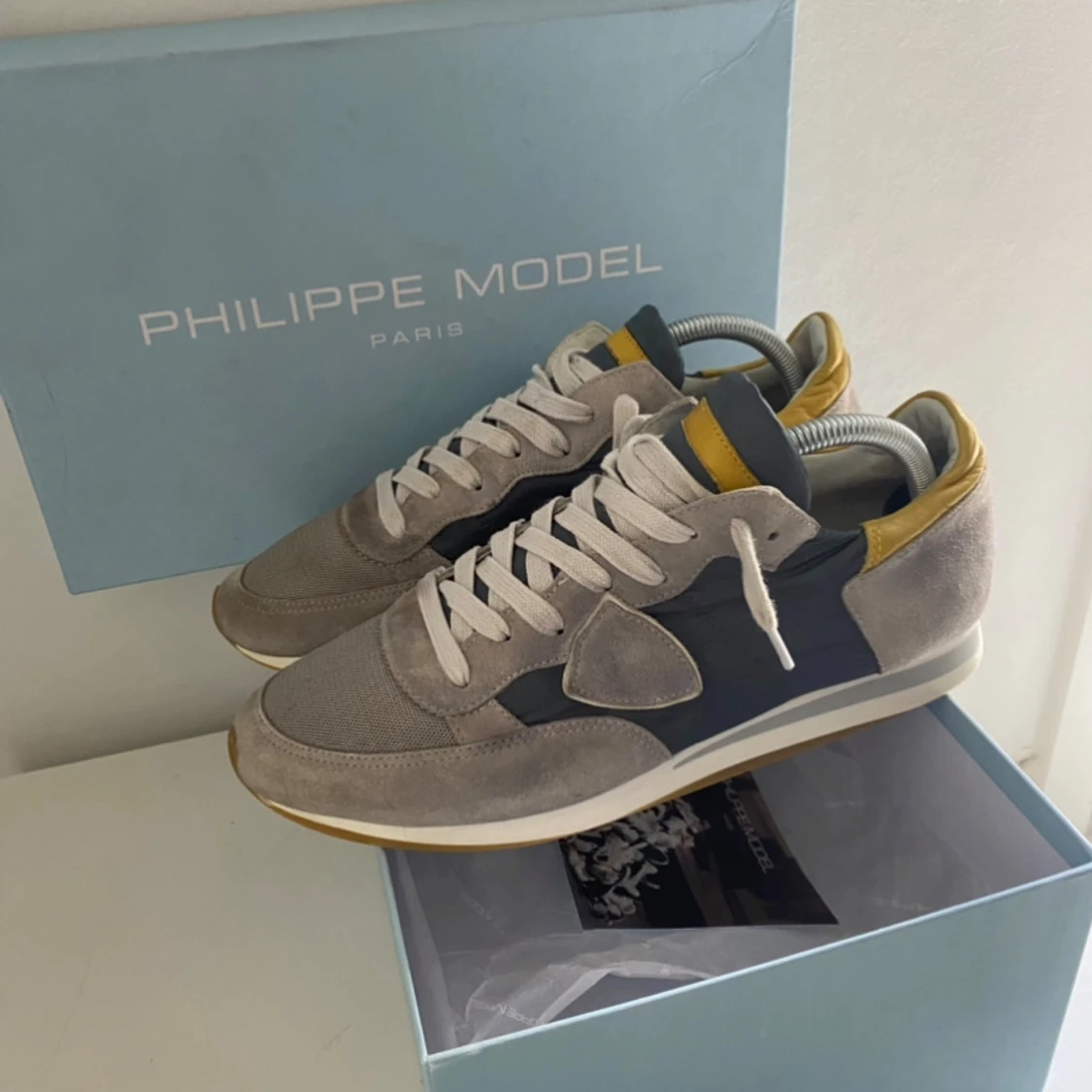 Phillipe model  - 90