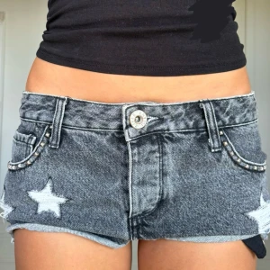 Shorts - midjemått: 37cm 💕
