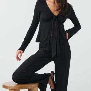 Gina tricot topp  - Oanvänd endast testad 💗köpt för 299kr