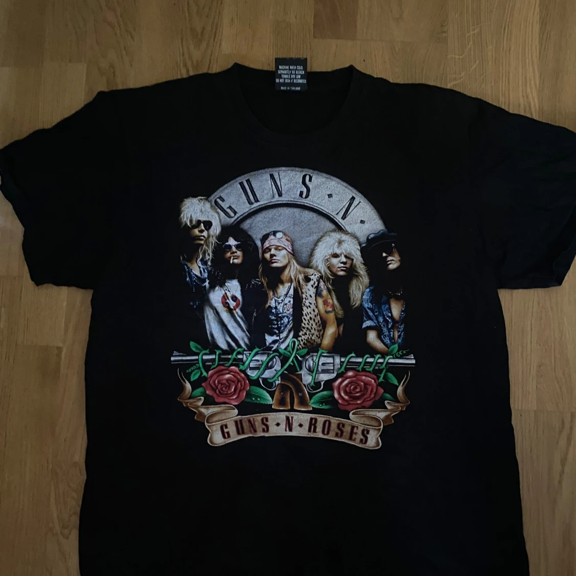 Guns and roses t shirt  - 90
