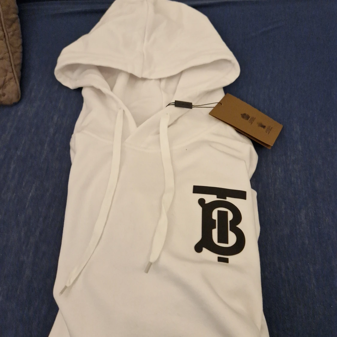 Vit burberrt hoodie - 90