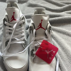 Jorden 4 - Säljer 10/10 jorden 4 inte använda alls,säljer för att det är för stort för mig