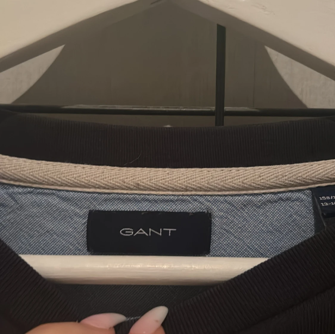 Svart tröja från GANT - 91